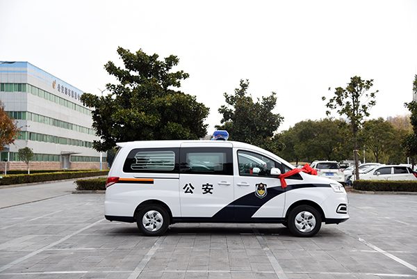 河北保定通过公安部警采中心采购警用囚车(图5)