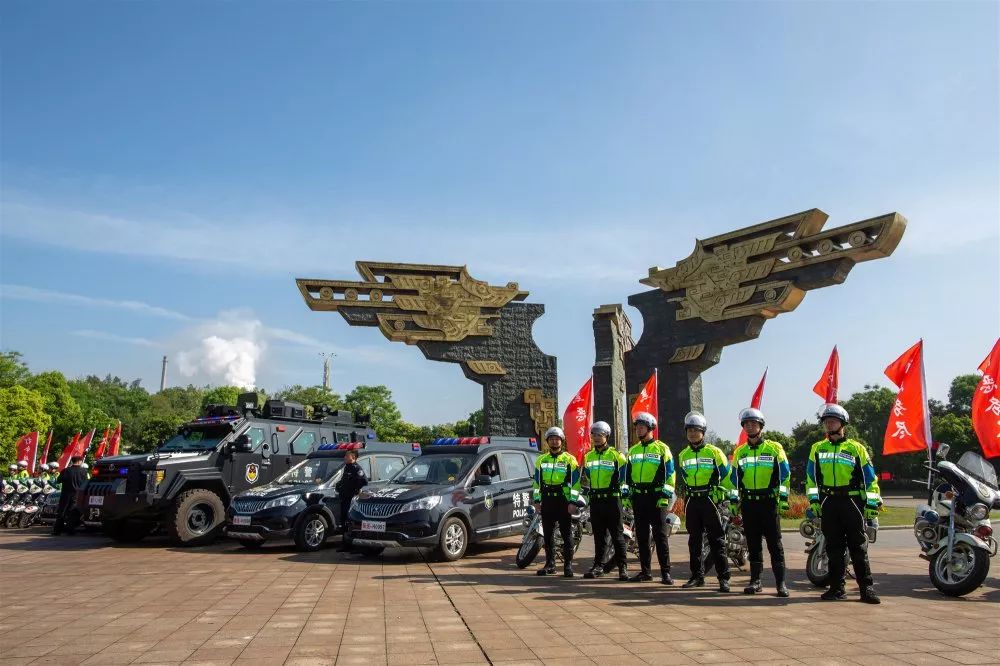 【衡阳110为民保安宁】嘿,快警!你接处警的样子,真帅!(图2) 【衡阳110为民保安宁】嘿,快警!你接处警的样子,真帅!(图2)
