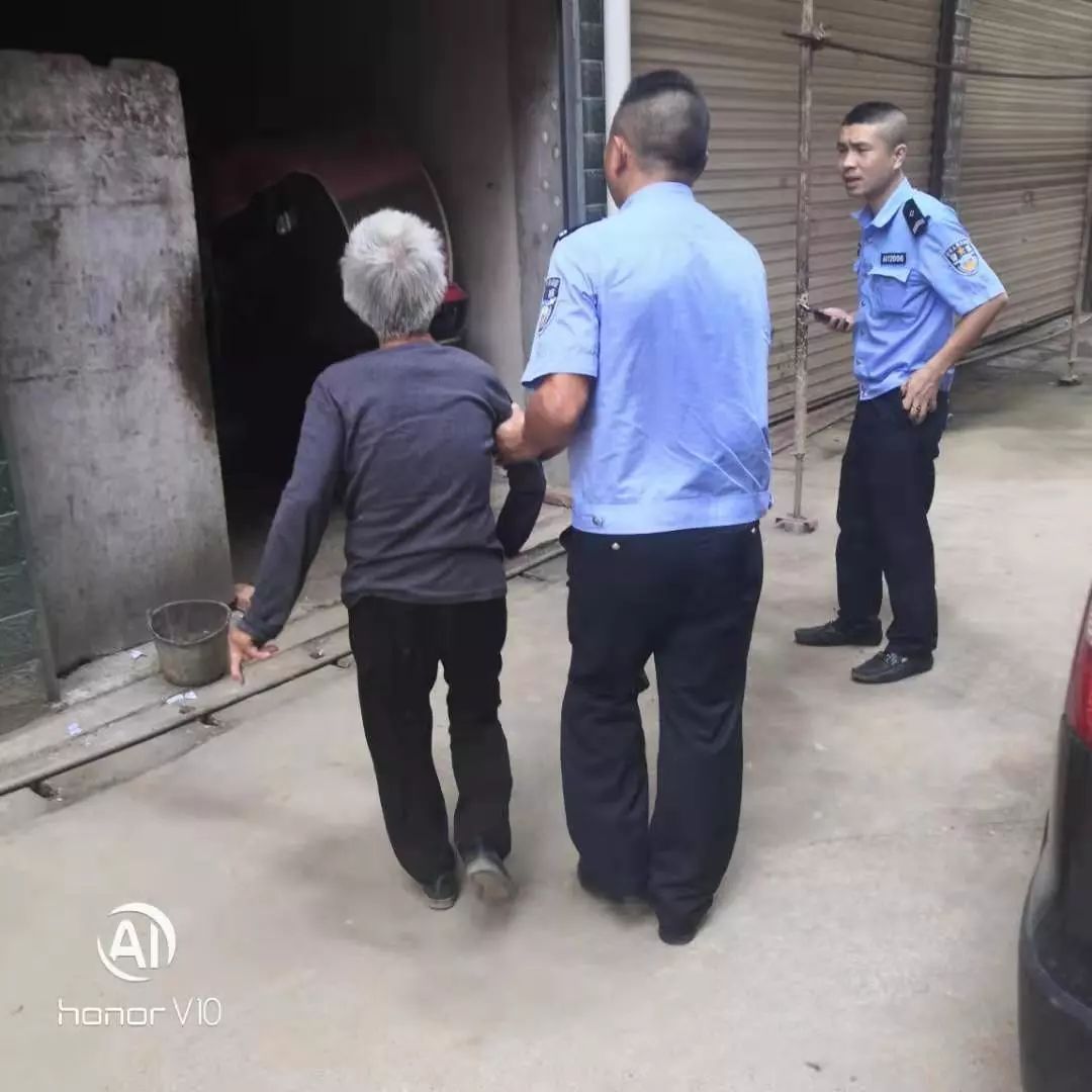 【衡阳110为民保安宁】嘿,快警!你接处警的样子,真帅!(图10) 【衡阳110为民保安宁】嘿,快警!你接处警的样子,真帅!(图10)