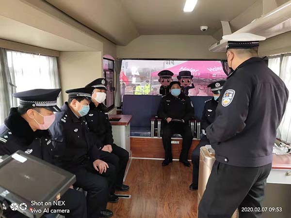 战“疫”当前  服务一线——商丘宁陵防疫管控指挥平台列装上岗(图5)