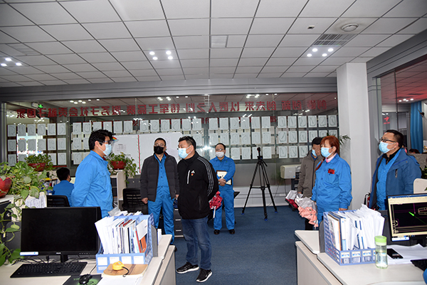 郑州市复工复产第六督查组、经开区工信局莅临森源鸿马督查指导工作(图11)