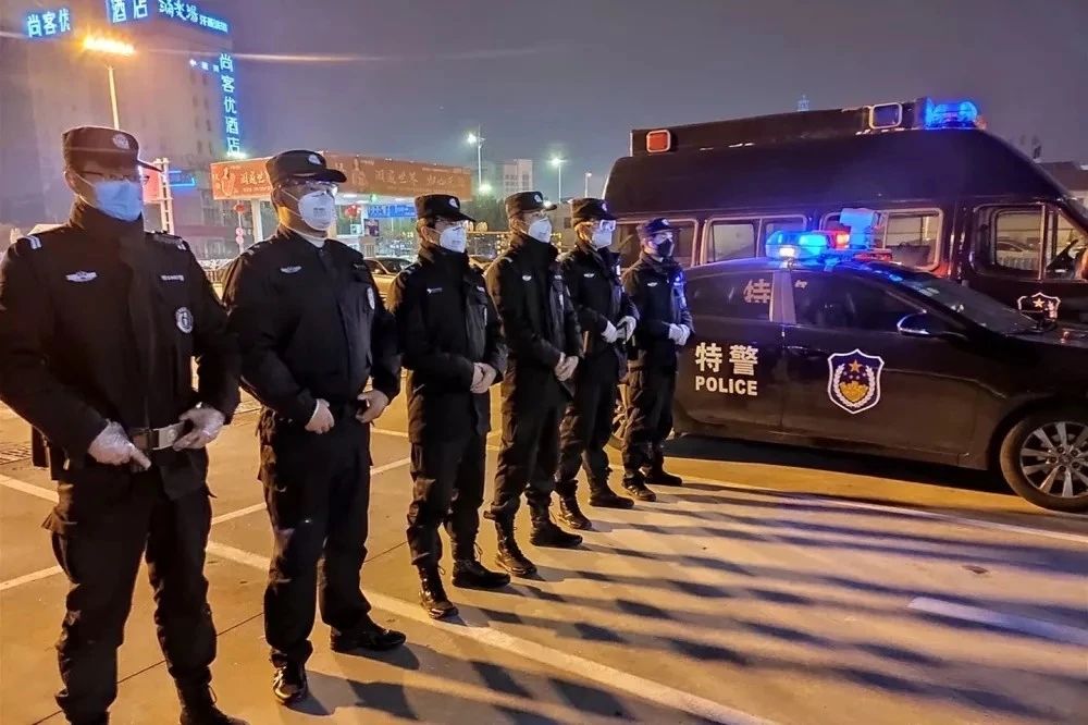 疫情战场的先锋，特警突击车助力巡特警大队行动！(图2)