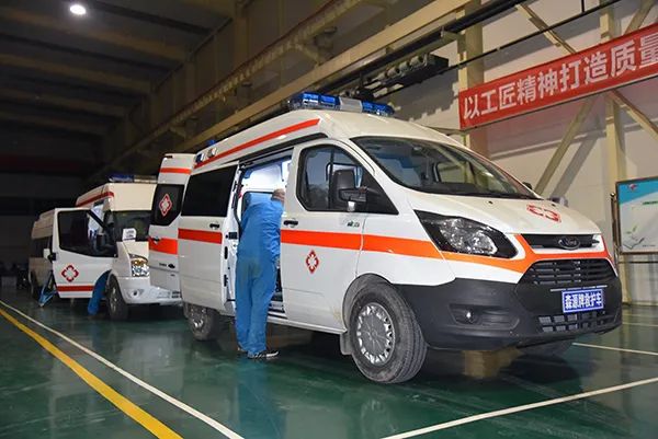 森源鸿马首批负压救护车成功下线——拥有众多“超能力” 驰援急救战“疫”(图1) 森源鸿马首批负压救护车成功下线——拥有众多“超能力” 驰援急救战“疫”(图1)