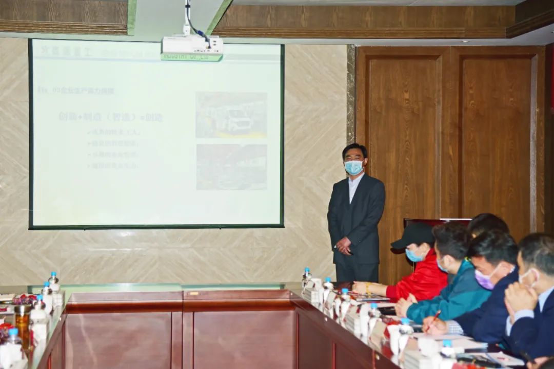 河南森源集团召开救护车、口罩机产品座谈会(图1) 河南森源集团召开救护车、口罩机产品座谈会(图1)