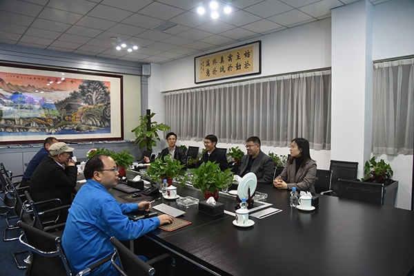 河南省行政管理学会秘书长徐新奎一行莅临森源鸿马参观考察(图11) 河南省行政管理学会秘书长徐新奎一行莅临森源鸿马参观考察(图11)