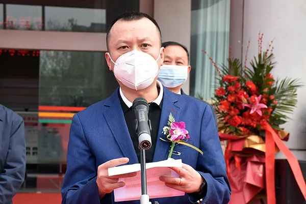 水木大讲堂开讲暨森源鸿马5G负压救护车下线揭幕仪式隆重举行(图6) 水木大讲堂开讲暨森源鸿马5G负压救护车下线揭幕仪式隆重举行(图6)