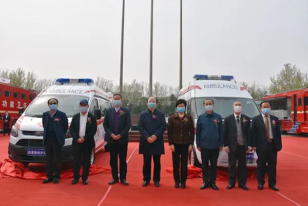 河南造5G+智慧负压救护车下线 (图1) 河南造5G+智慧负压救护车下线 (图1)