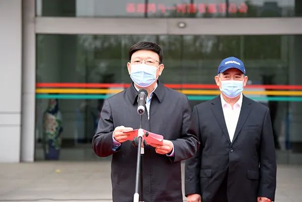 众志成城抗疫情 森源鸿马显大爱——森源鸿马向河南省慈善总会捐赠5G负压救(图6) 众志成城抗疫情 森源鸿马显大爱——森源鸿马向河南省慈善总会捐赠5G负压救(图6)