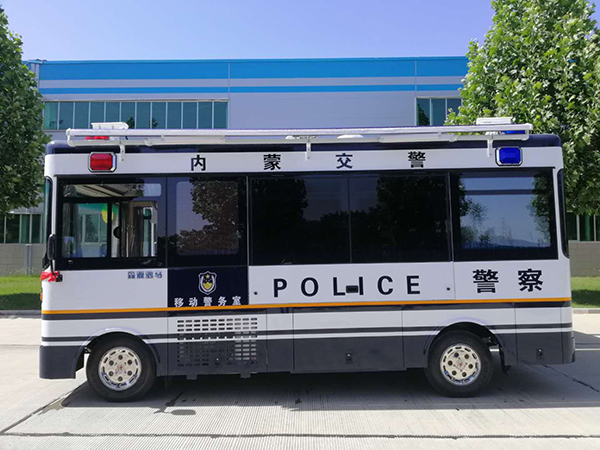 两会安保进行时//内蒙古采购移动警务室 智慧警务守护“两会”(图2) 两会安保进行时//内蒙古采购移动警务室 智慧警务守护“两会”(图2)
