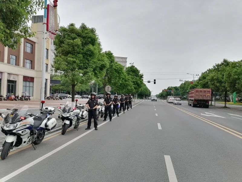 【“两会”安保】澧县公安:护航“两会”,我们在行动!(图6) 【“两会”安保】澧县公安:护航“两会”,我们在行动!(图6)