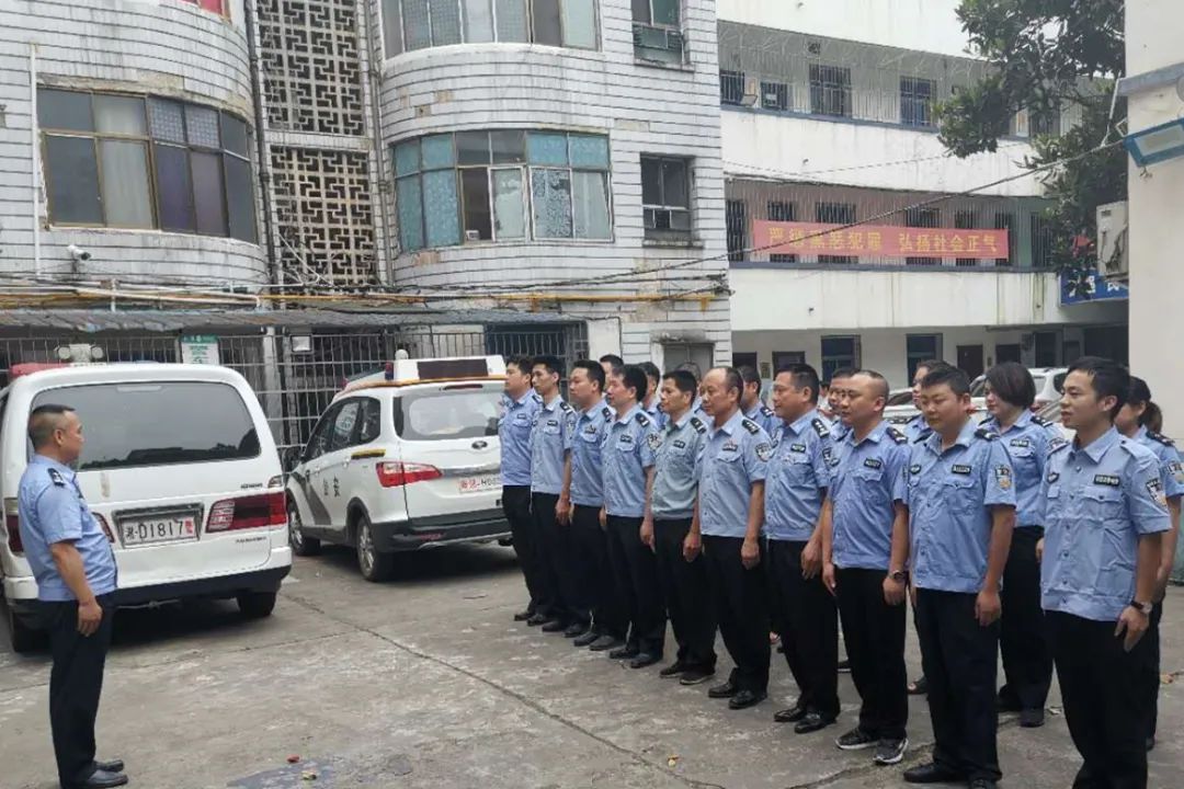 大练兵 | 健体能 强素质 雁峰公安实战大练兵掠影(图7) 大练兵 | 健体能 强素质 雁峰公安实战大练兵掠影(图7)