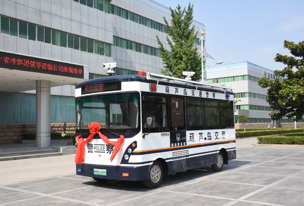 辽宁葫芦岛采购移动警务室——强化路面管控 共筑交通安全防线(图1)
