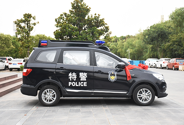 维护治安 服务群众||山东采购电动巡逻车(图5)