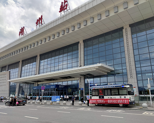 森源鸿马服务万里行系列报道:迎接“夏至‘烤’验” 赢得客户口碑(图5) 森源鸿马服务万里行系列报道:迎接“夏至‘烤’验” 赢得客户口碑(图5)