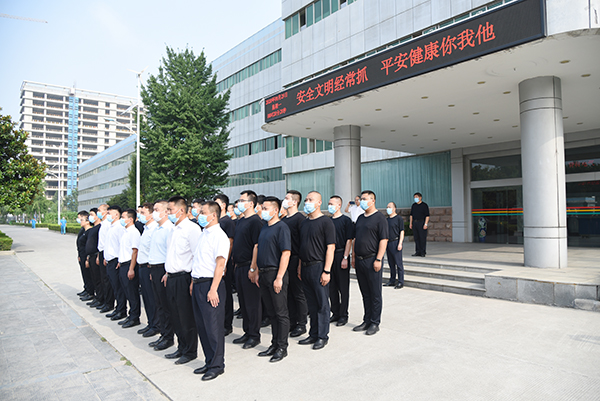 用纪律打造团队 用坚韧挑战未来——森源鸿马月度总结大会(图11) 用纪律打造团队 用坚韧挑战未来——森源鸿马月度总结大会(图11)
