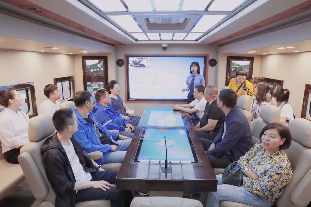 内蒙古||科右中旗检察院考察组到阿尔山市检察院考察交流(图2) 内蒙古||科右中旗检察院考察组到阿尔山市检察院考察交流(图2)