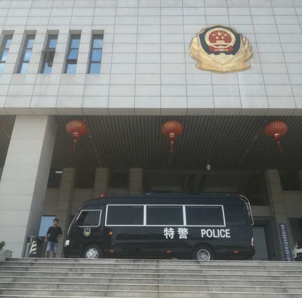 湖南常德多功能指挥车上岗执勤(图1)