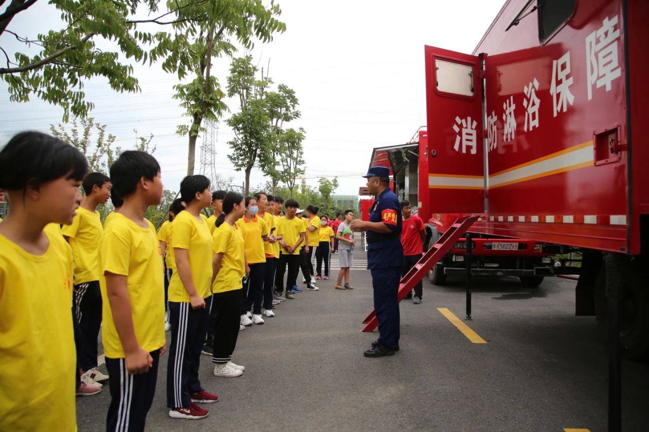 消防员叔叔，我也想当党员！(图6)