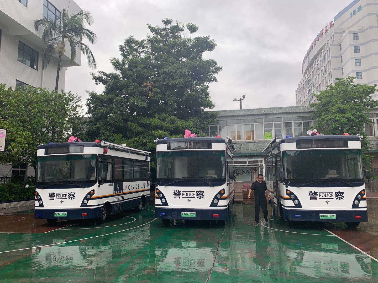 打造城市平安堡垒||广州移动警务室列装上岗(图1)