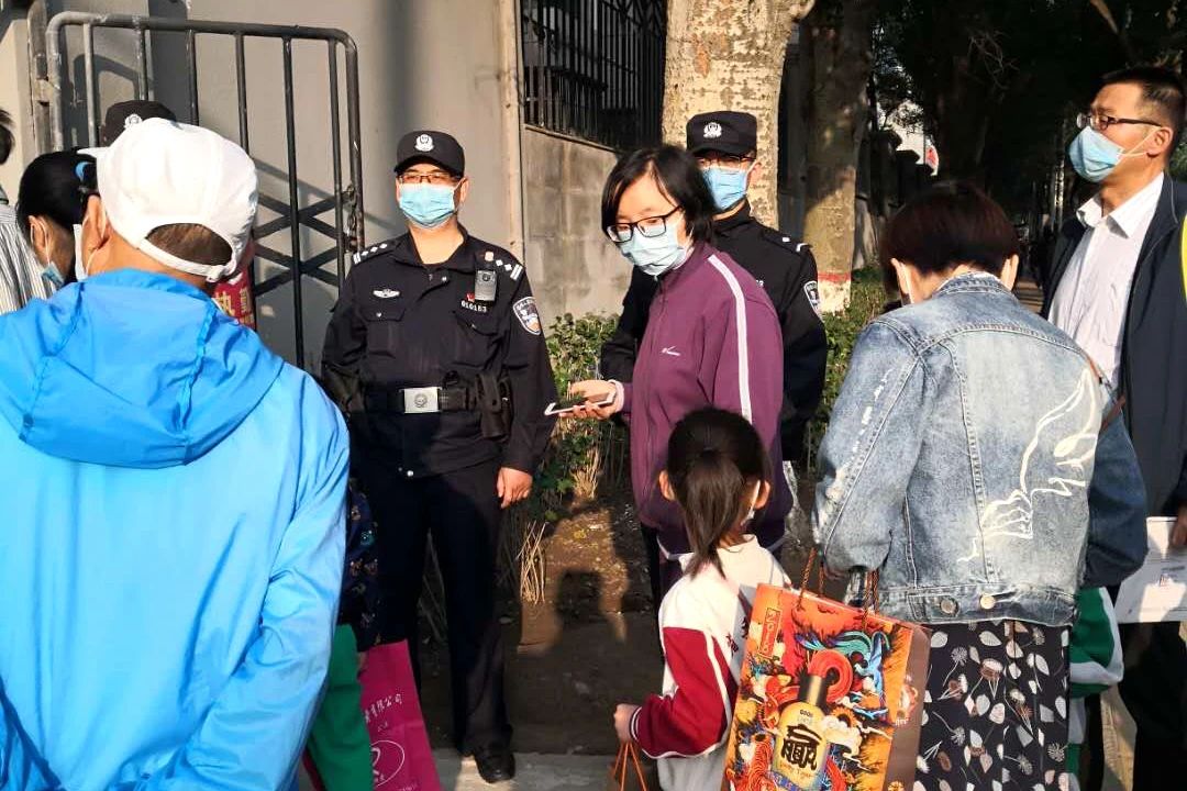 开学咯!城中公安“护校安园”(图2) 开学咯!城中公安“护校安园”(图2)