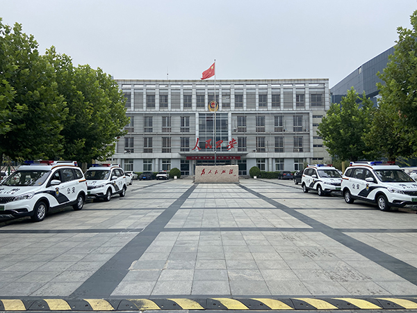河北廊坊电动巡逻车上岗执勤助力城市平安(图1)