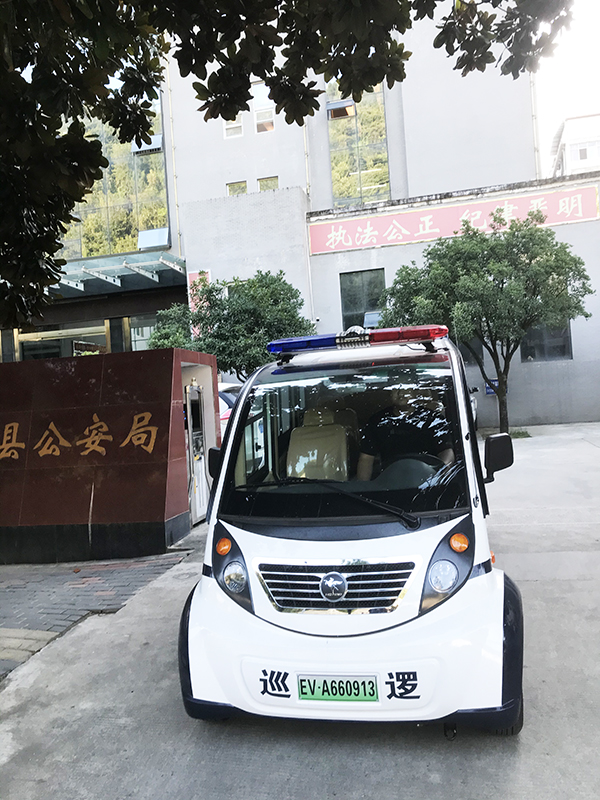 陕西佛坪县电动巡逻车上岗执勤(图1) 陕西佛坪县电动巡逻车上岗执勤(图1)