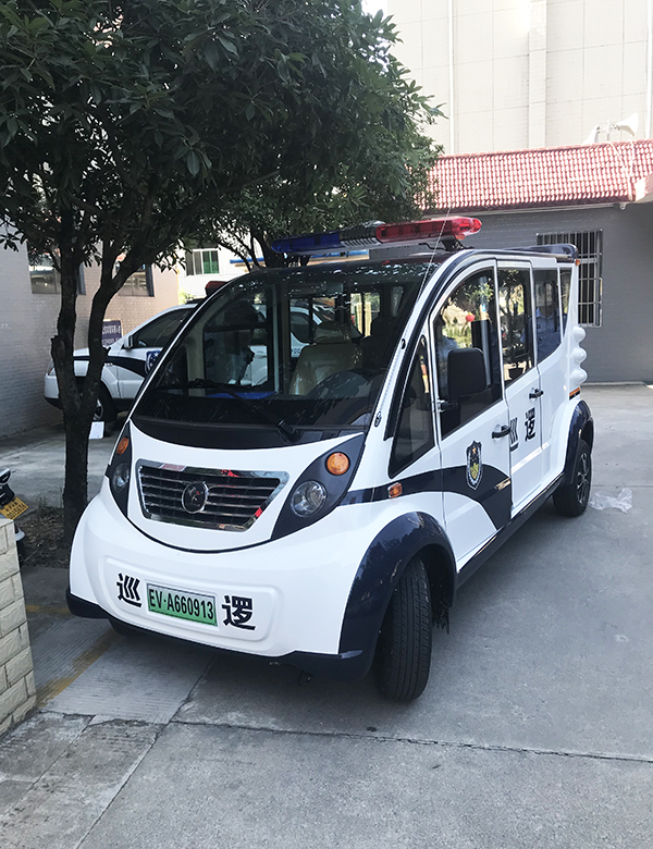 陕西佛坪县电动巡逻车上岗执勤(图4) 陕西佛坪县电动巡逻车上岗执勤(图4)