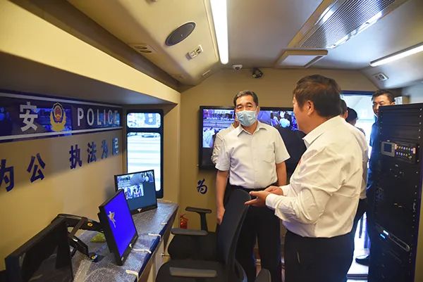 森源鸿马高精尖专用车闪耀亮相河南省汽车产销对接会(图5) 森源鸿马高精尖专用车闪耀亮相河南省汽车产销对接会(图5)