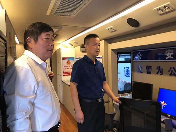 森源鸿马高精尖专用车闪耀亮相河南省汽车产销对接会(图6) 森源鸿马高精尖专用车闪耀亮相河南省汽车产销对接会(图6)