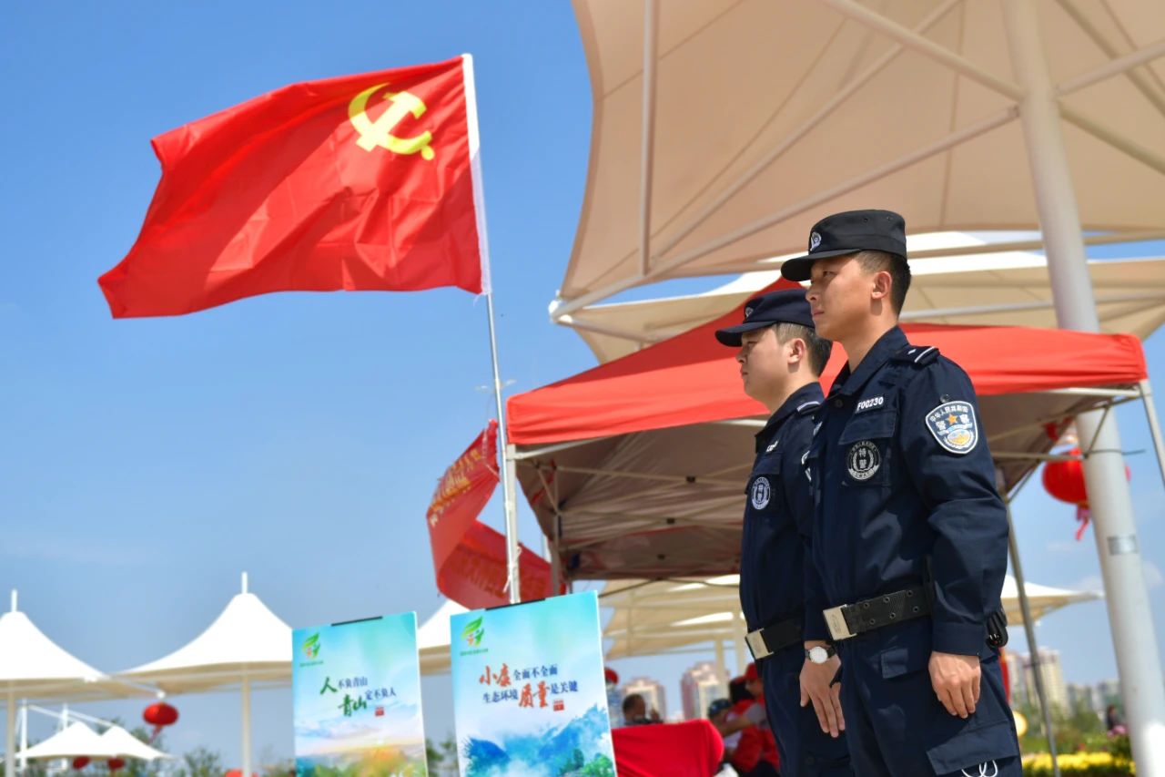 守护平安|阜阳特警全力护航第十届全国月季展览会(图3) 守护平安|阜阳特警全力护航第十届全国月季展览会(图3)