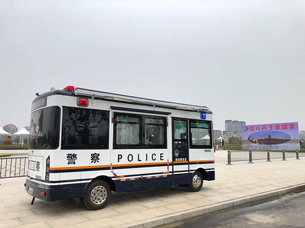 守护平安|阜阳特警全力护航第十届全国月季展览会(图2) 守护平安|阜阳特警全力护航第十届全国月季展览会(图2)