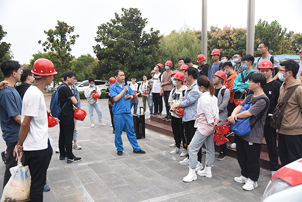 产学研融通发展——河南工业大学师生一行莅临森源鸿马参观交流(图10)