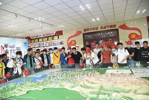 产学研融通发展——河南工业大学师生一行莅临森源鸿马参观交流(图11)