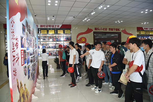 产学研融通发展——河南工业大学师生一行莅临森源鸿马参观交流(图12)