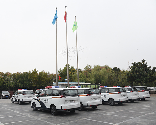 河南濮阳市采购多功能囚车(图6)