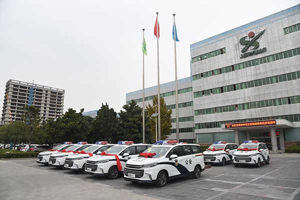 河南濮阳市采购多功能囚车(图3)