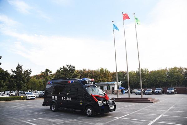 列装反恐维稳第一线||驻马店市采购轻装甲实战运兵车(图2)