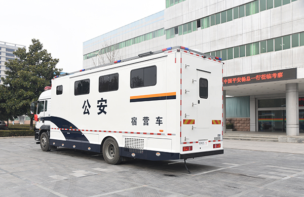 西安采购多功能宿营车——装备移动的多功能宿舍(图7)