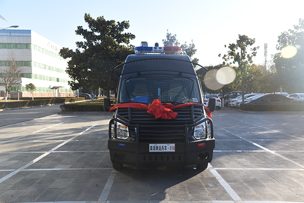 安徽寿县采购警力输送车(图1)