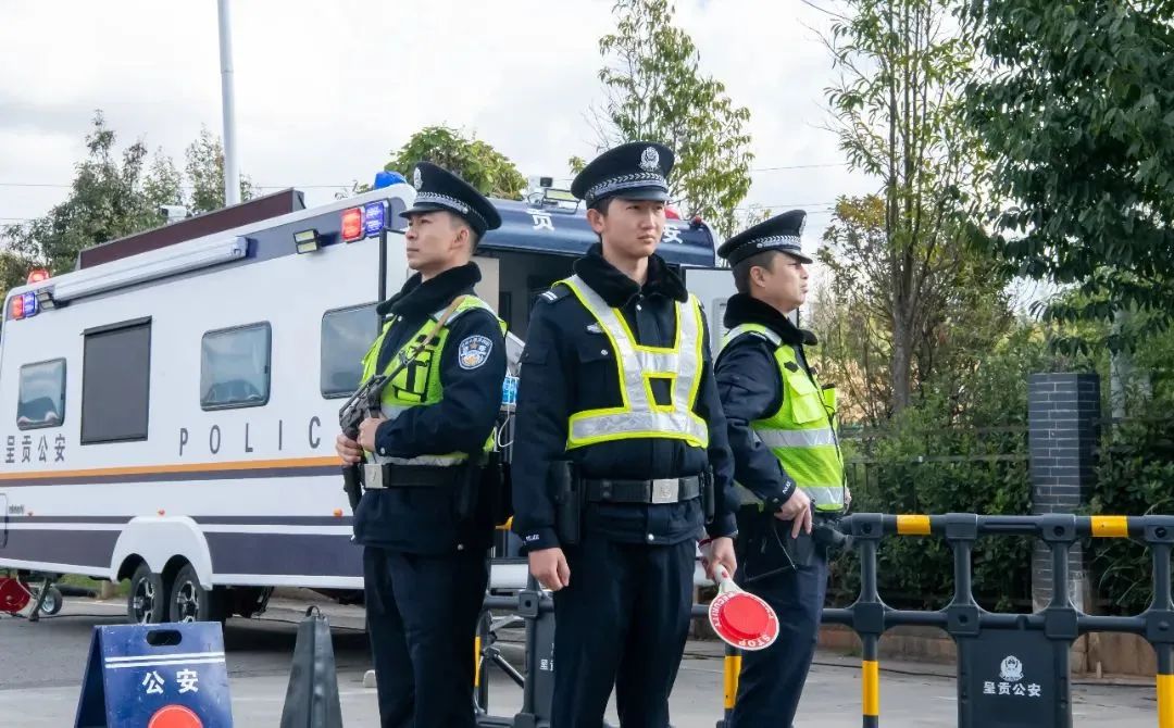 警力前移到群众“家门口” 打造科技化智慧化移动警务室(图12)