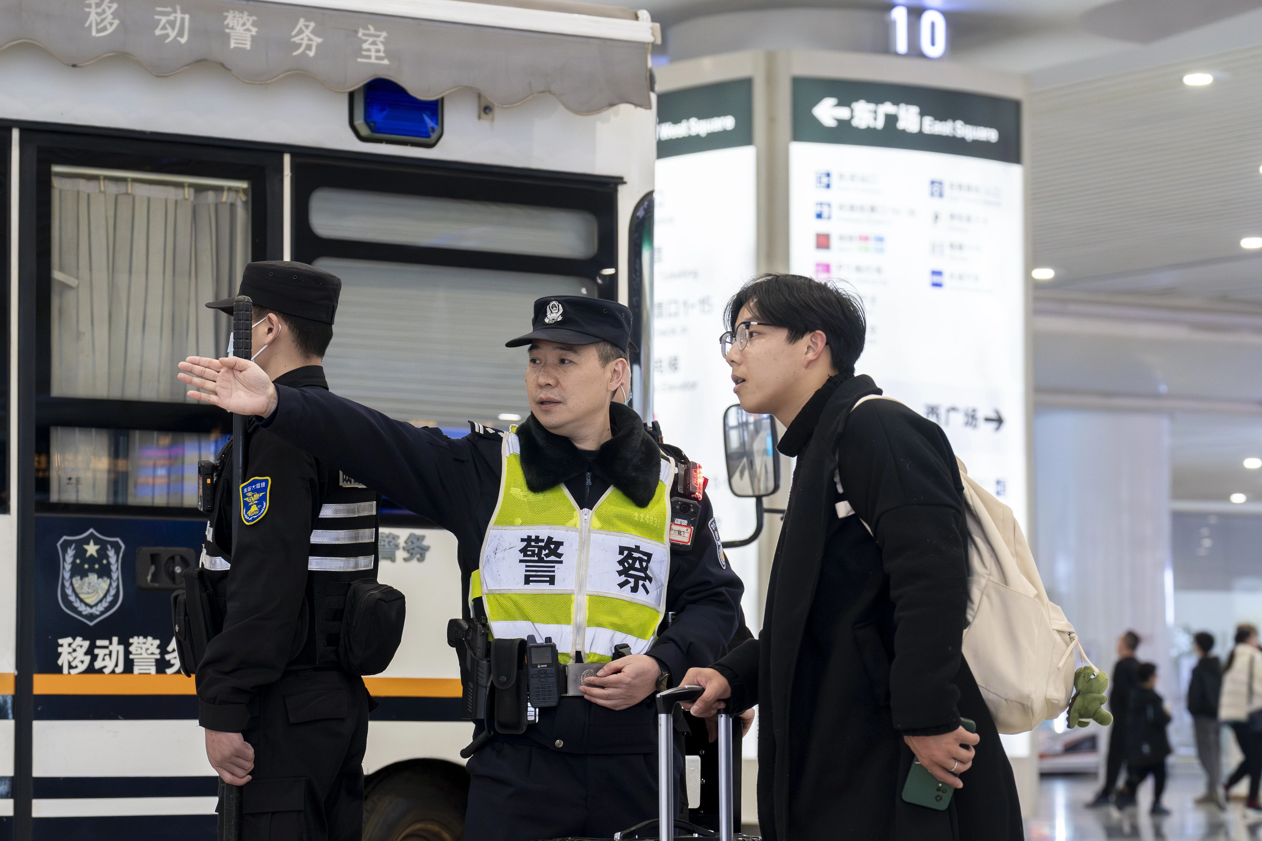 森源鸿马移动警务室：春节里的坚守与担当(图9)