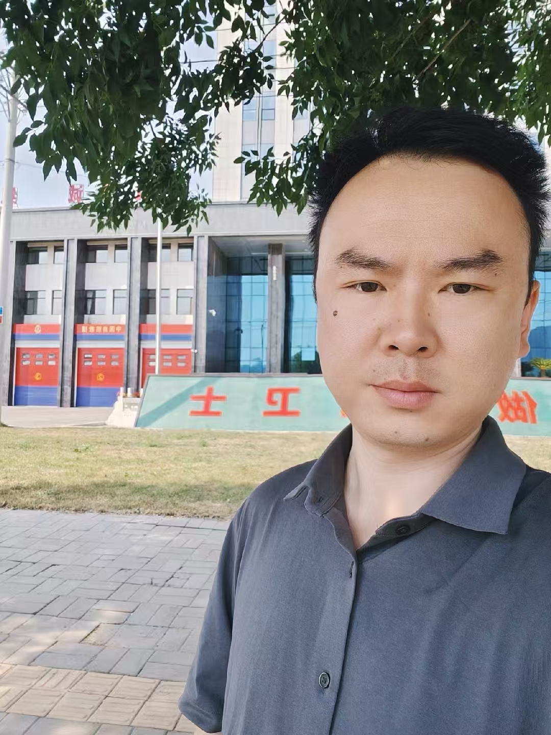 《森源鸿马最美奋斗者销售之星李巨淼：十年奋进，铸就辉煌》(图3)
