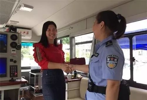 警务前移 触角前伸 —— 移动警务室以 “警” 护春色，用 “心” 筑平安(图11)