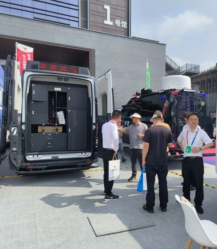 森源鸿马防暴突击车助力警务工作新升级(图3)