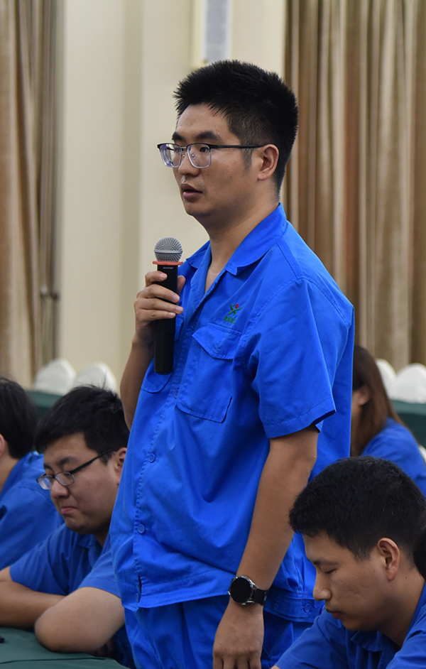 共抒爱国情怀||森源鸿马组织员工观看九三阅兵(图11) 共抒爱国情怀||森源鸿马组织员工观看九三阅兵(图11)