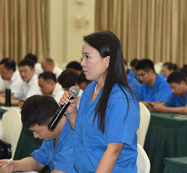 共抒爱国情怀||森源鸿马组织员工观看九三阅兵(图12) 共抒爱国情怀||森源鸿马组织员工观看九三阅兵(图12)