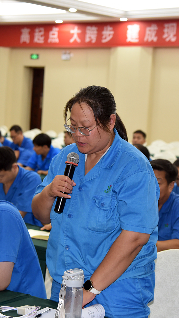 共抒爱国情怀||森源鸿马组织员工观看九三阅兵(图13) 共抒爱国情怀||森源鸿马组织员工观看九三阅兵(图13)