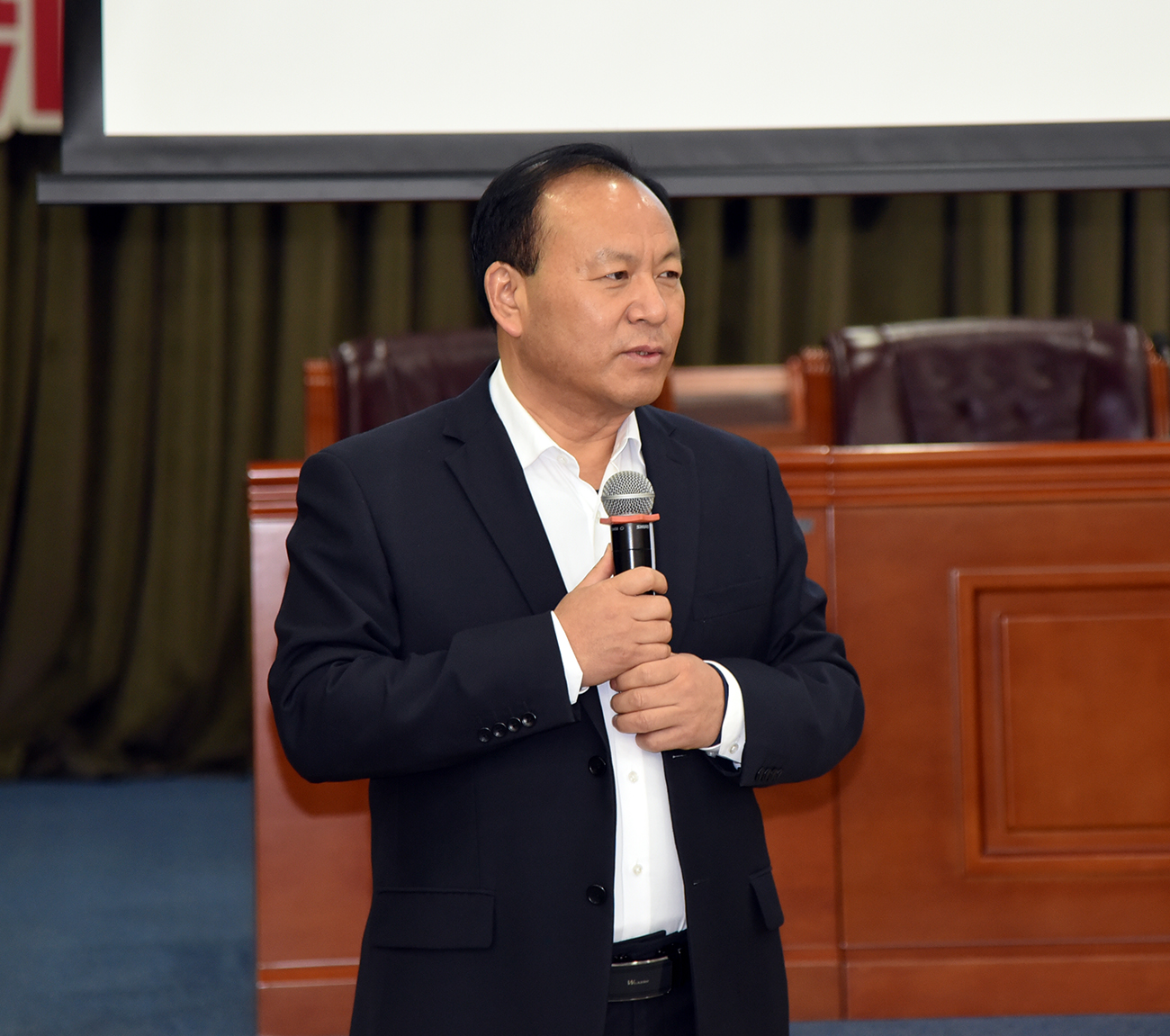 学华为模式 强团队战力！森源鸿马营销中心召开11月培训总结会(图12)