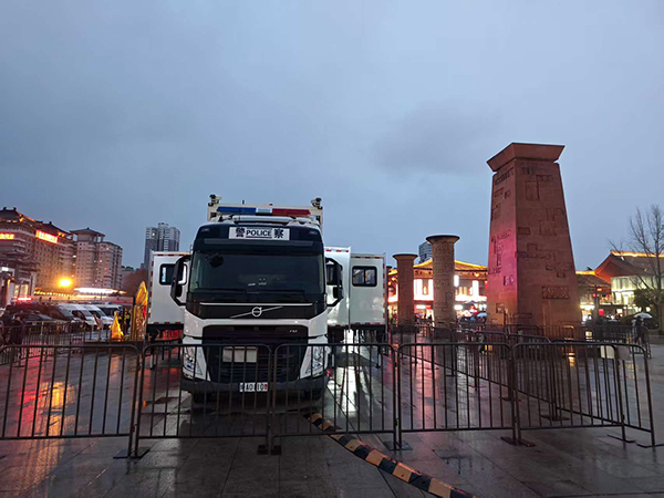 科技护航新春 平安守护家国 —— 森源鸿马通信指挥车值守北京天安门、西安大雁塔(图7) 科技护航新春 平安守护家国 —— 森源鸿马通信指挥车值守北京天安门、西安大雁塔(图7)