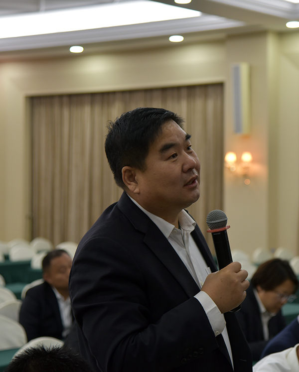 锚定目标强攻坚 凝心聚力拓市场 —— 森源鸿马营销中心召开总结培训动员会(图6) 锚定目标强攻坚 凝心聚力拓市场 —— 森源鸿马营销中心召开总结培训动员会(图6)